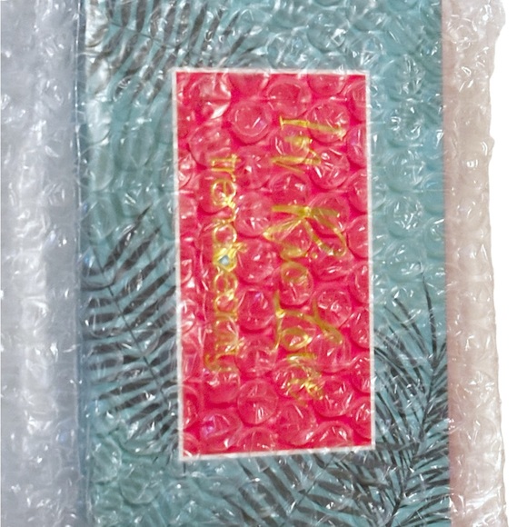 NWT TRENDBEAUTY In Rio Love Eyeshadow Palette - Picture 2 of 2